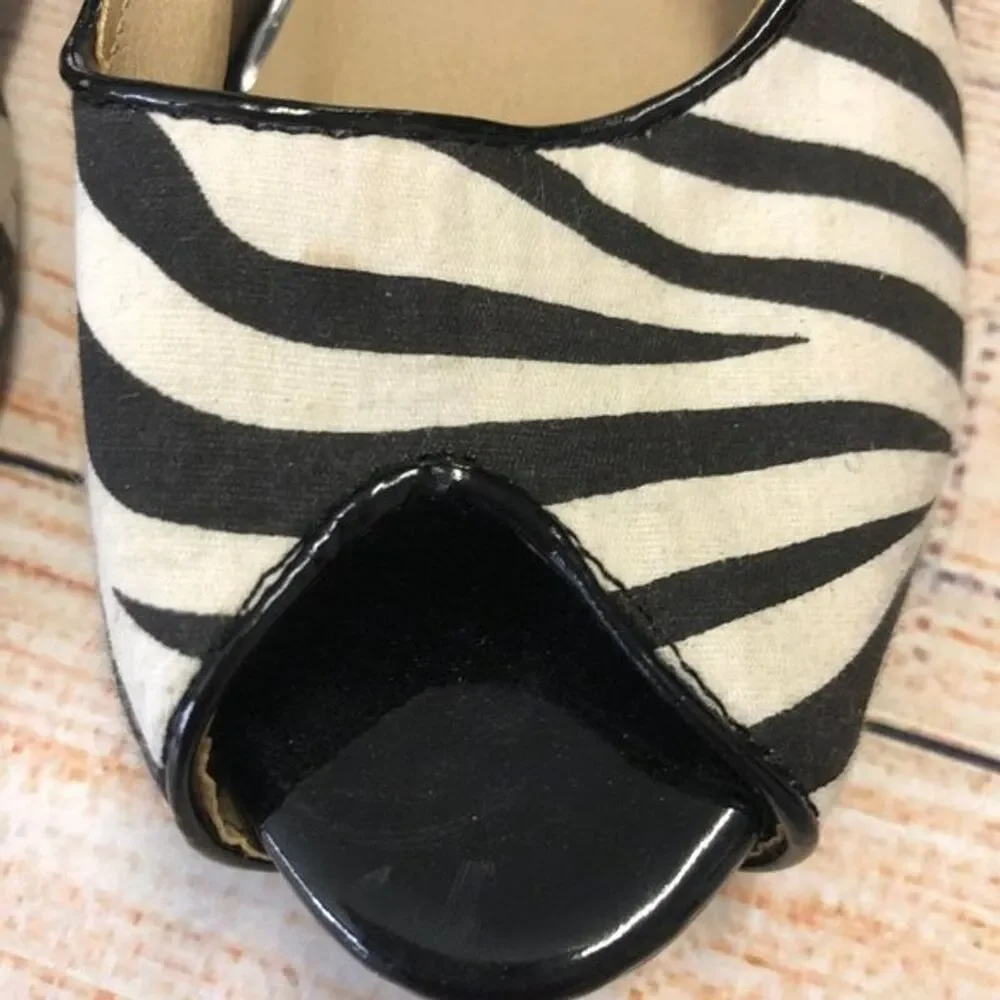 Coup D'etat Heels Zebra Print Shoes Size 8.5 NWD